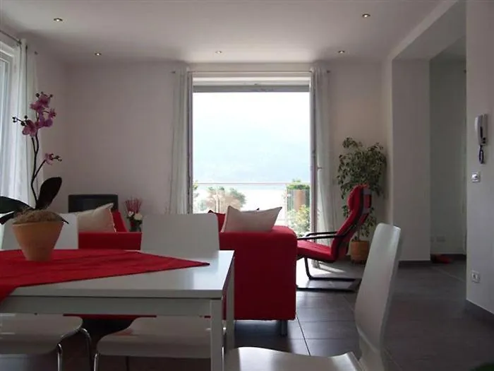 Casa Belfiore Maccagno 0*,  Włochy